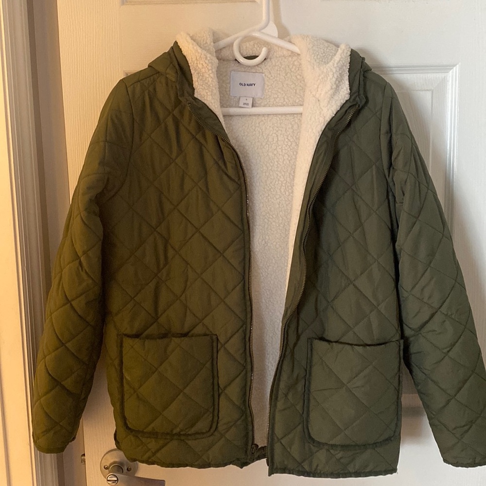 Hooded Puffer jacket  LIKE NEW!